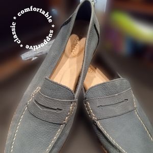 Sperry Seaport Penny Stud Blue Suede Loafers